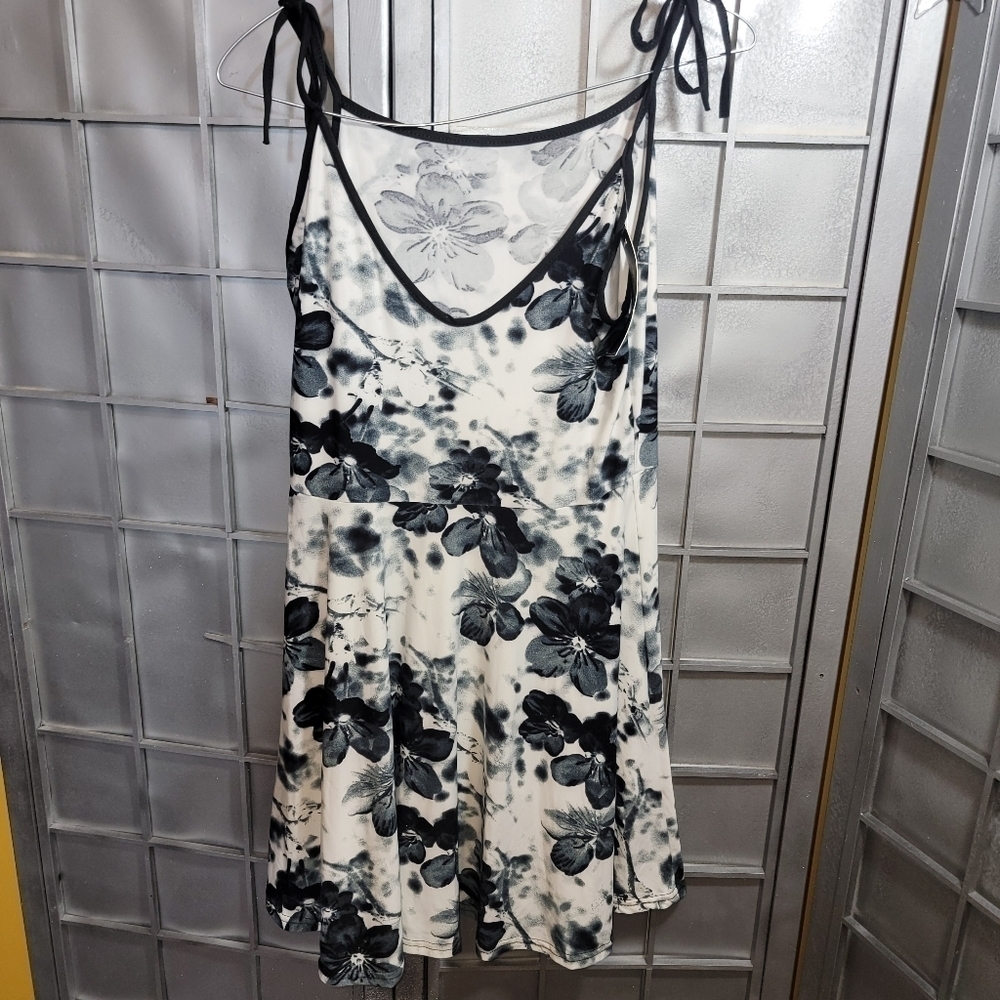 C-mode small/medium black and white floral soft spaghetti stripes dress. NWT